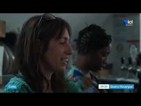 Chaque mardi soir, ce petit village se retrouve autour du marché et du café associatif